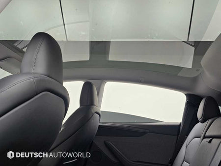Tesla Model Y — photo 18