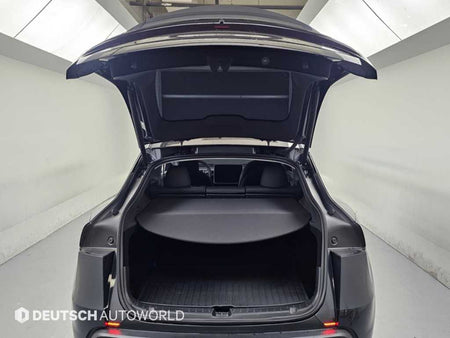 Tesla Model Y — photo 19