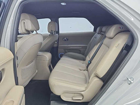 Hyundai Ioniq5 — photo 12