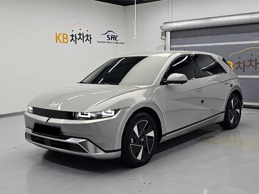 Hyundai Ioniq5 — photo 01