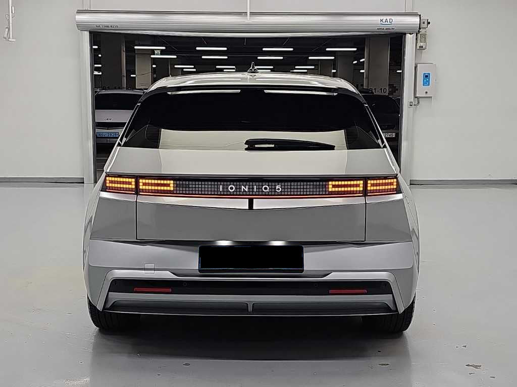 Hyundai Ioniq5 — photo 03