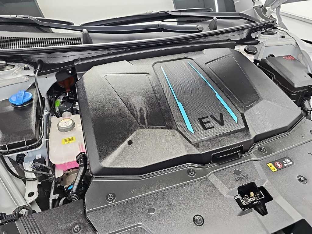 Hyundai Ioniq5 — photo 05