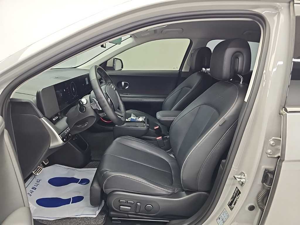 Hyundai Ioniq5 — photo 11