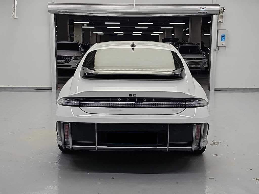 Hyundai Ioniq6 — photo 03