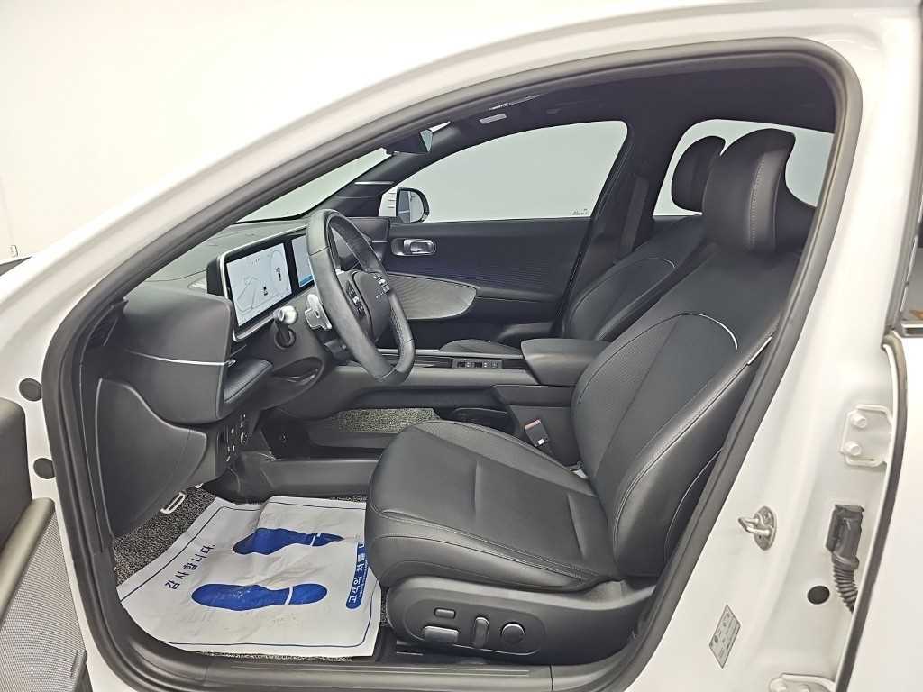 Hyundai Ioniq6 — photo 11