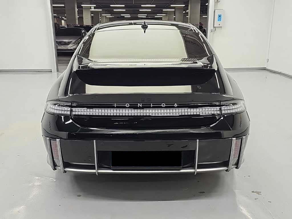 Hyundai Ioniq6 — photo 03
