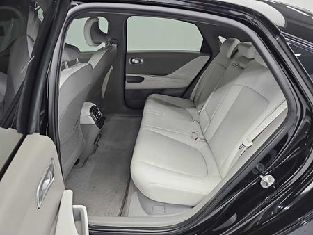 Hyundai Ioniq6 — photo 12