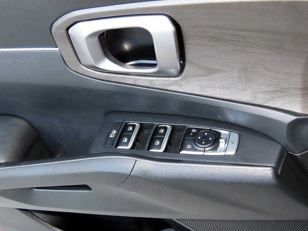 Kia Sorento — photo 11
