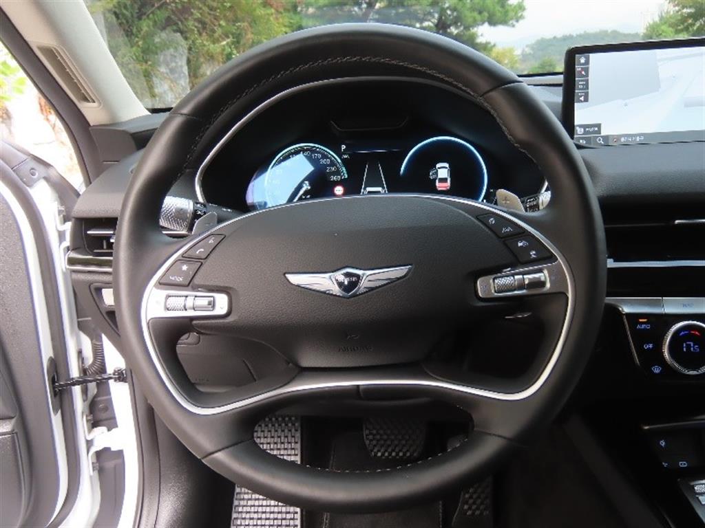 Genesis G80 — photo 15