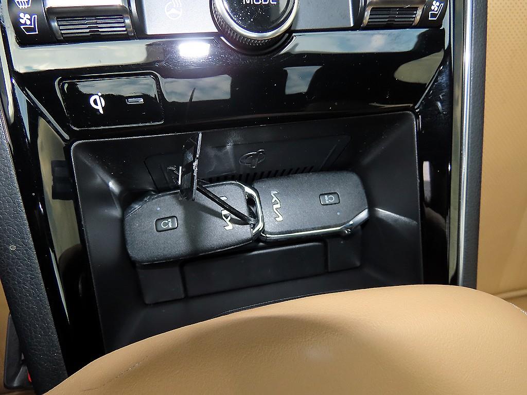 Kia K5 — photo 15