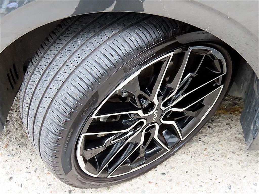 Kia K5 — photo 20