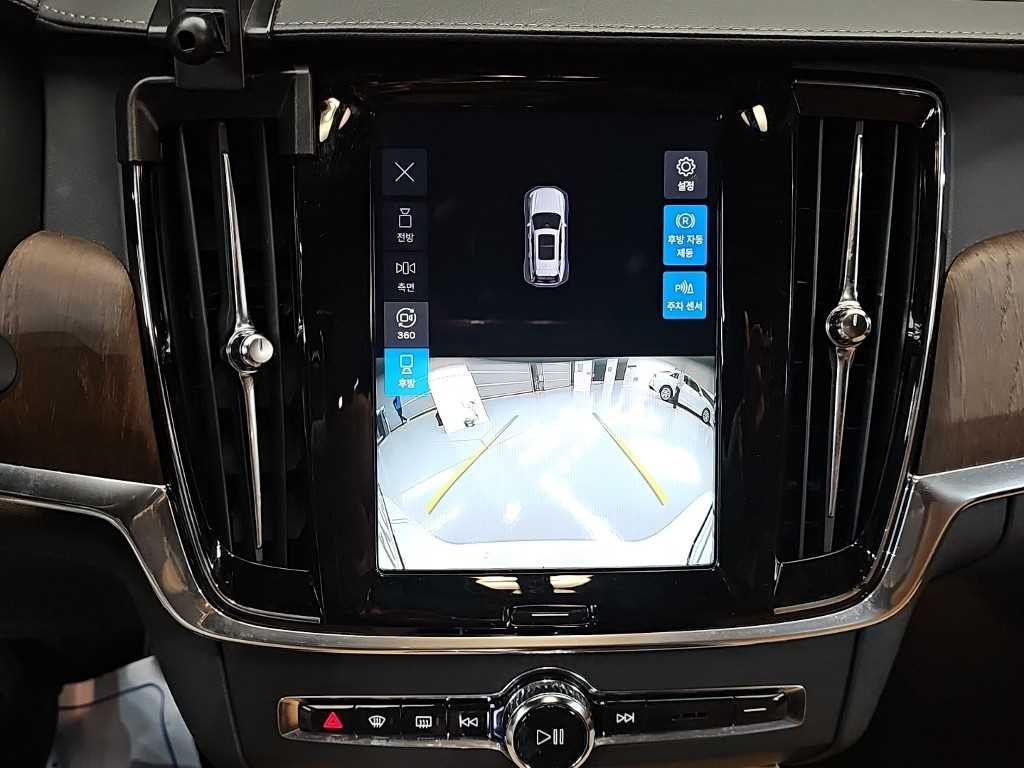 Volvo V90 — photo 17
