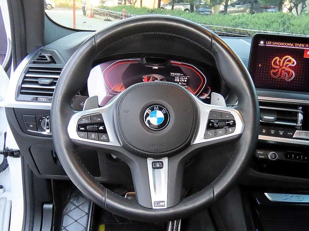 BMW X3 — photo 08