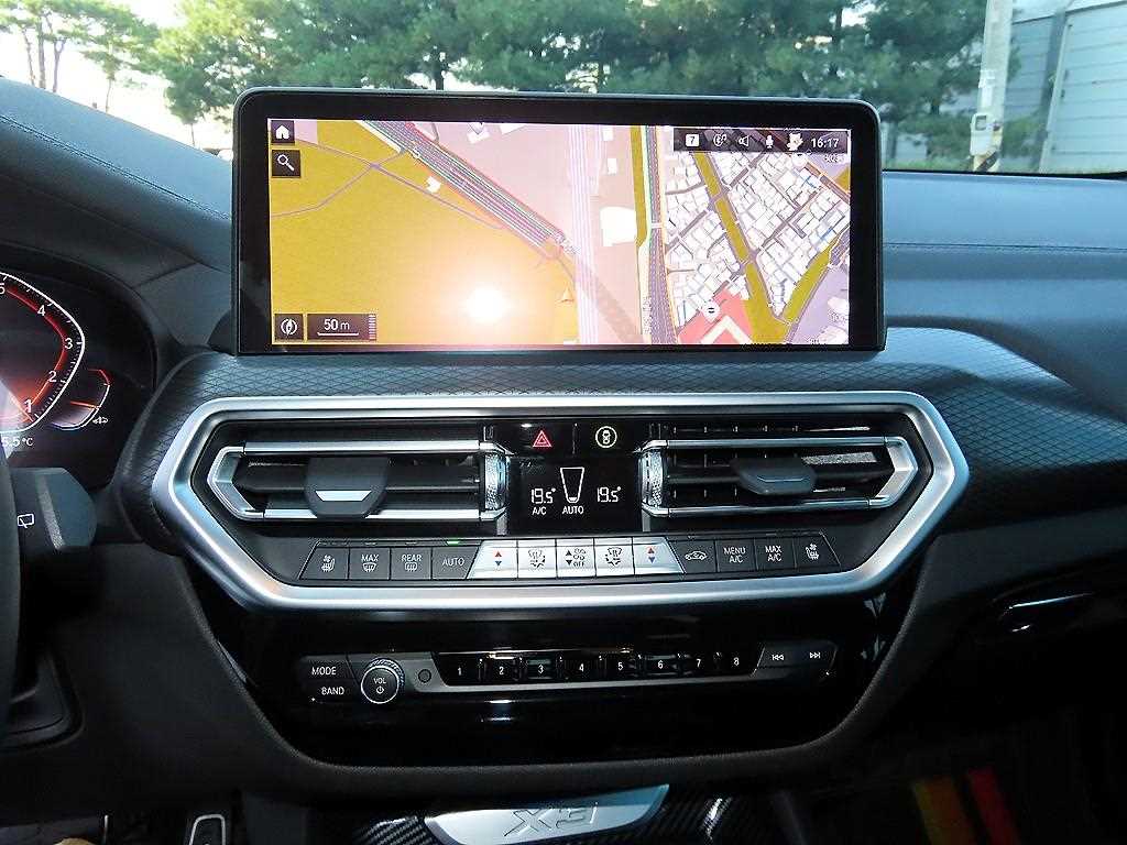 BMW X3 — photo 14