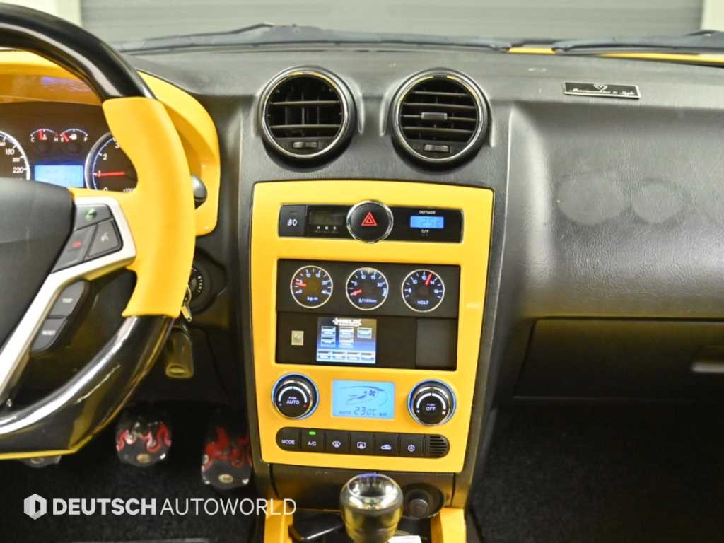 Hyundai Tuscani — photo 14