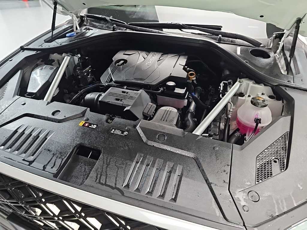 Genesis GV70 — photo 05