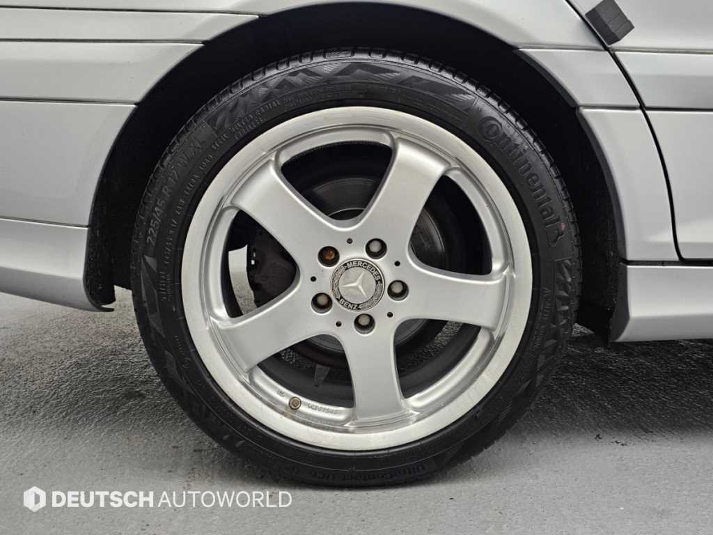 Mercedes-Benz C-Class — photo 05
