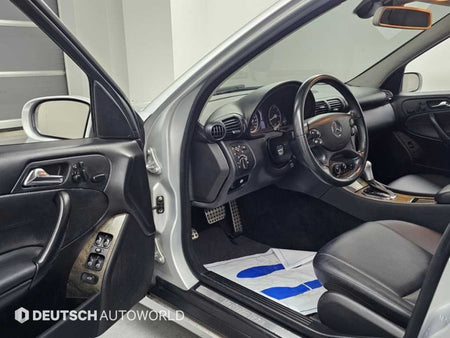 Mercedes-Benz C-Class — photo 11