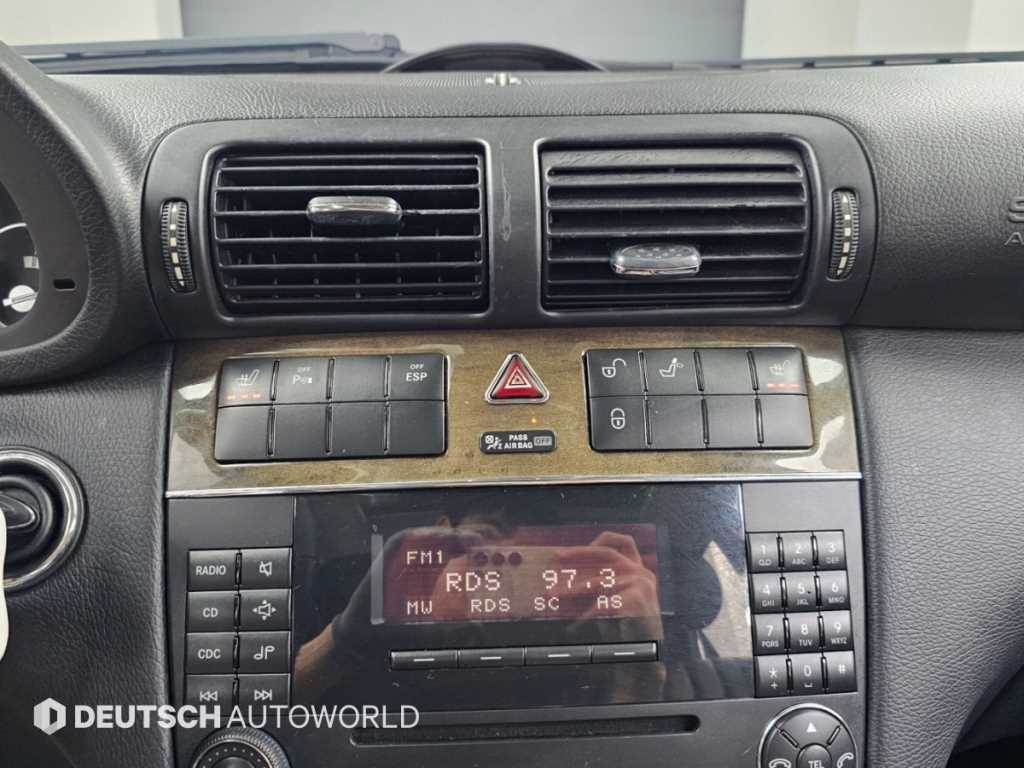 Mercedes-Benz C-Class — photo 17