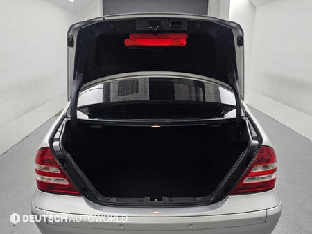 Mercedes-Benz C-Class — photo 19
