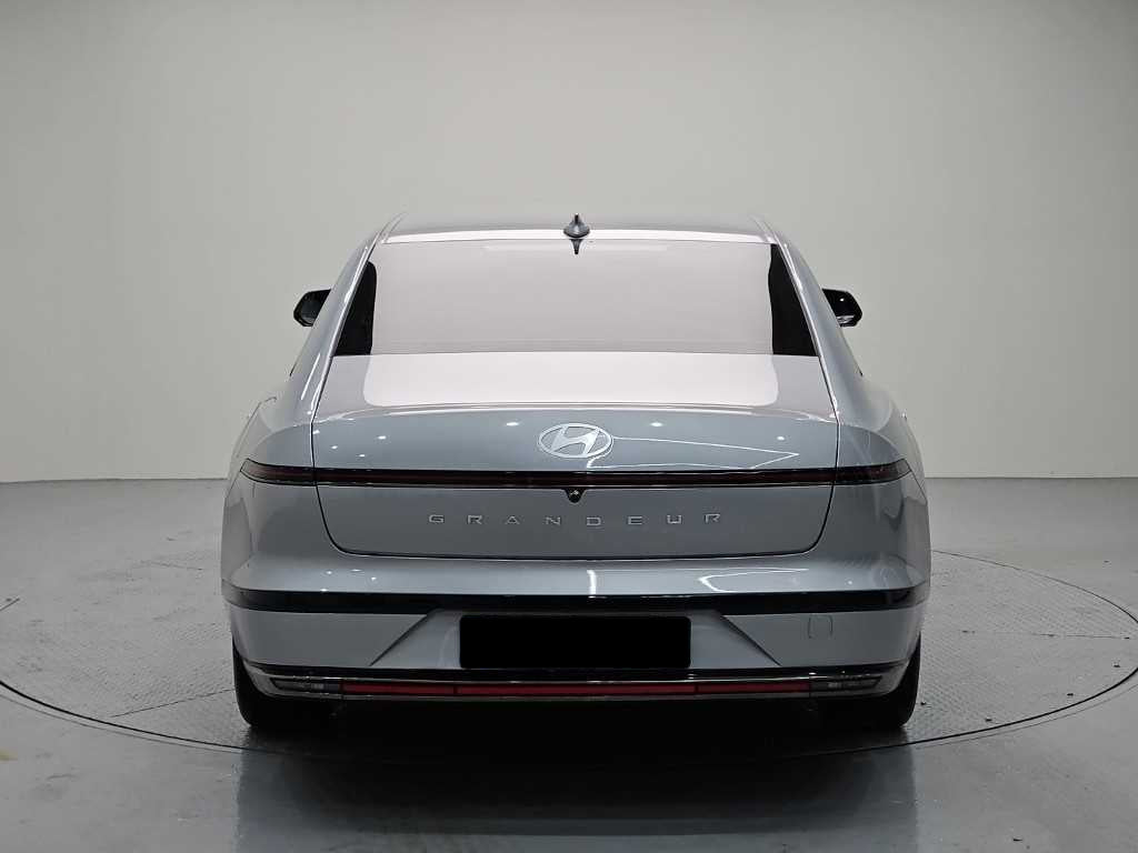 Hyundai Grandeur — photo 03