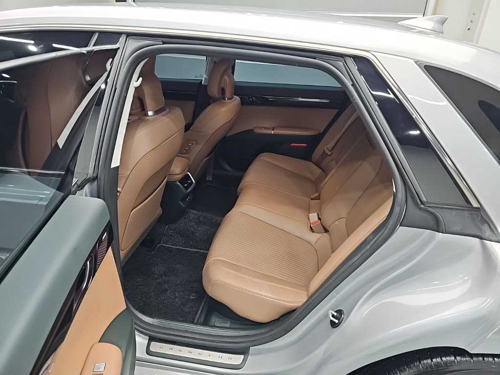 Hyundai Grandeur — photo 12