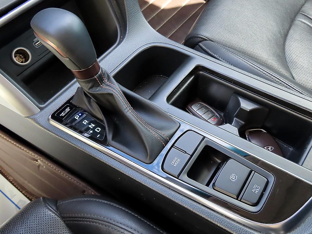 Hyundai Sonata — photo 10