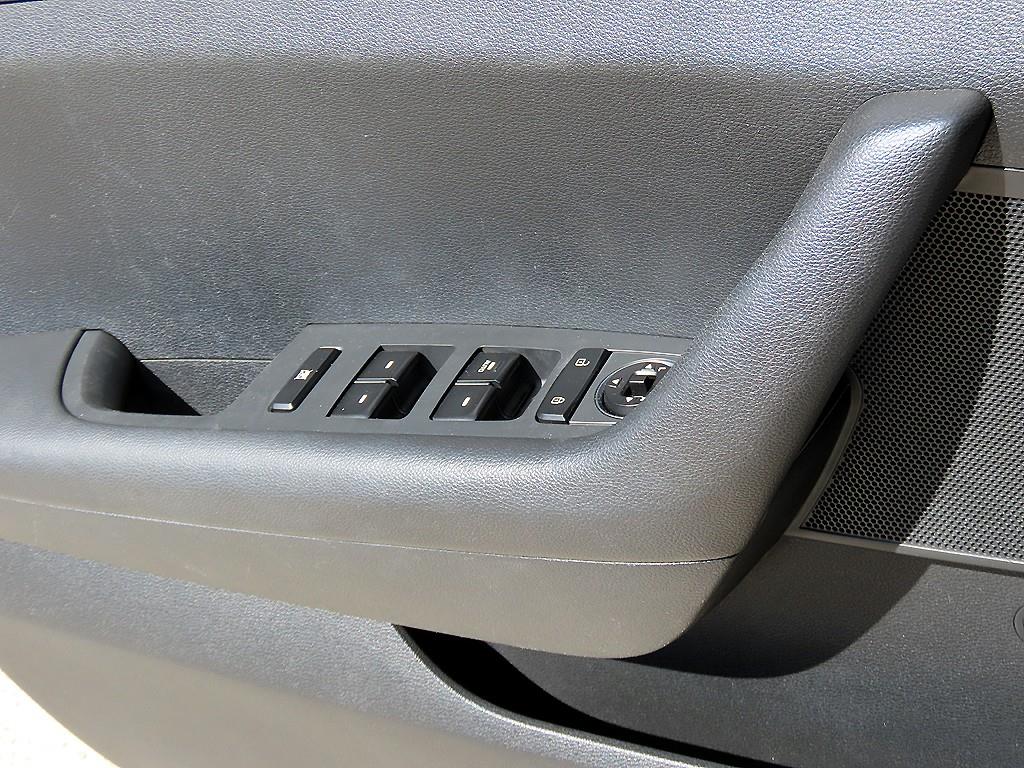 Hyundai Sonata — photo 11