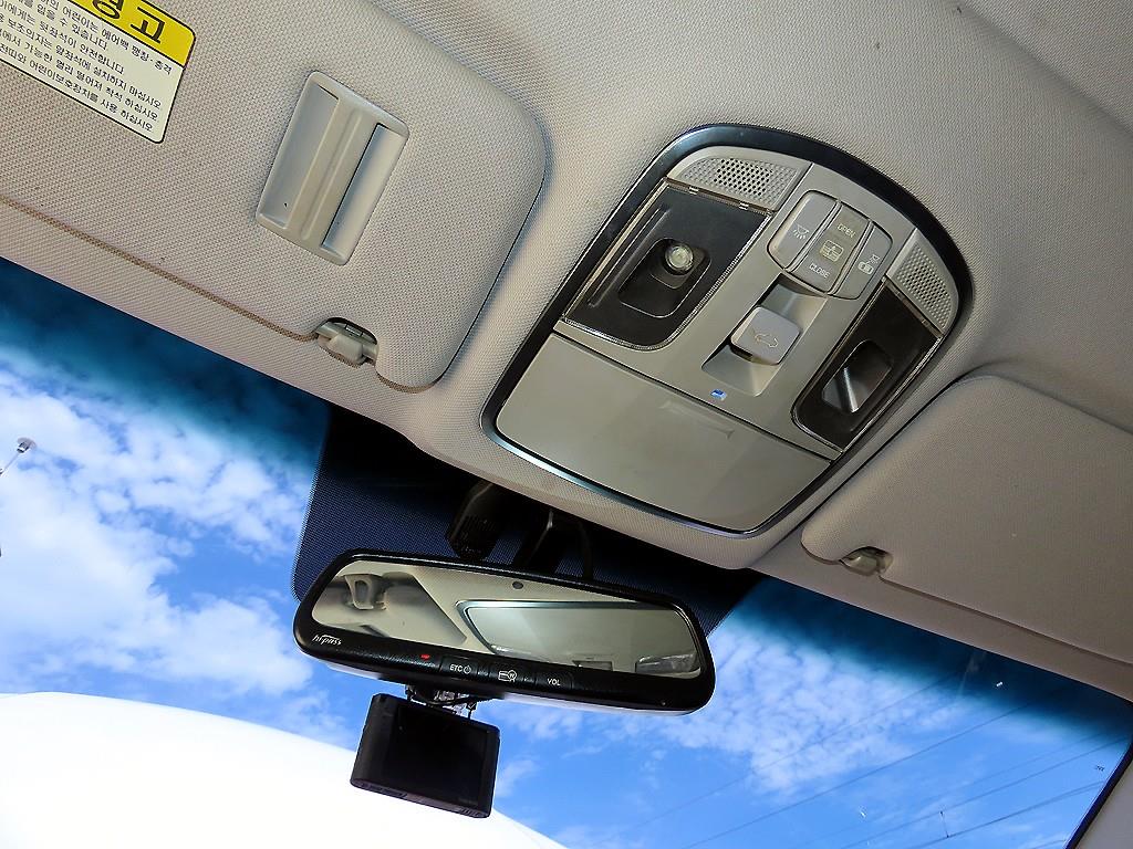 Hyundai Sonata — photo 15