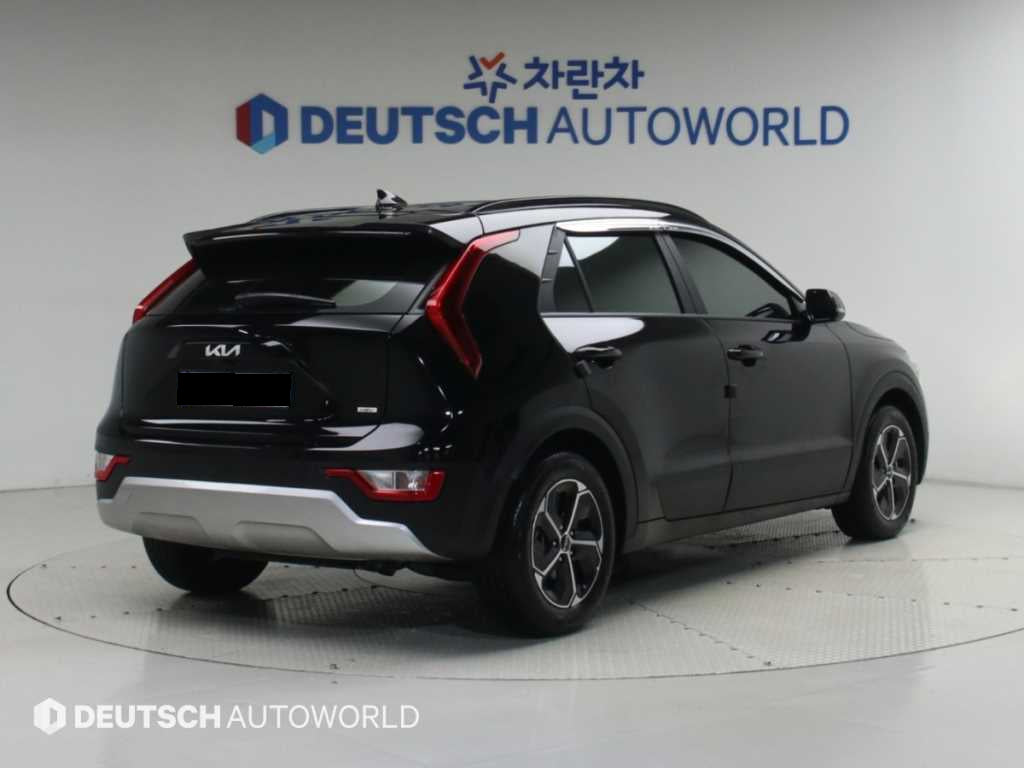 Kia Niro — photo 02