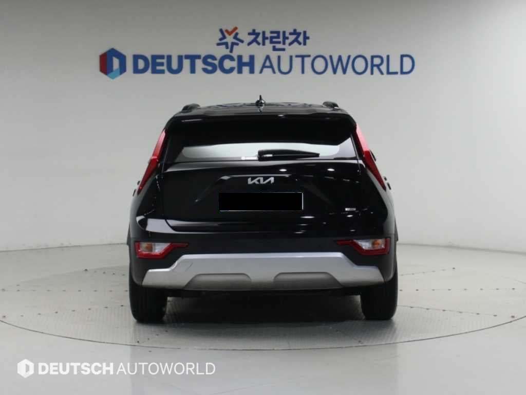 Kia Niro — photo 04