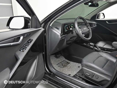 Kia Niro — photo 11
