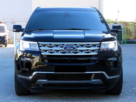 Ford Explorer — photo 01