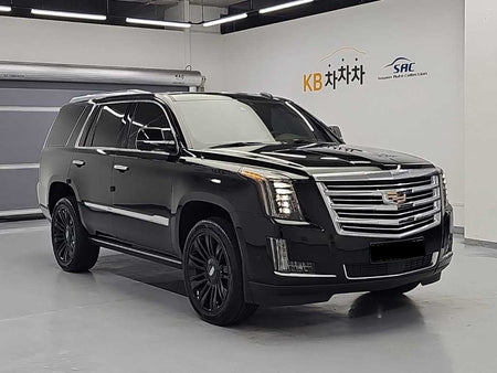 Cadillac Escalade — photo 04