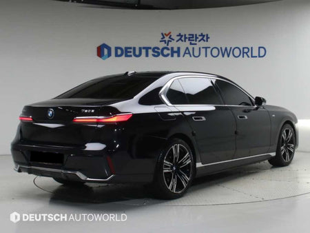 BMW 7-Series — photo 02