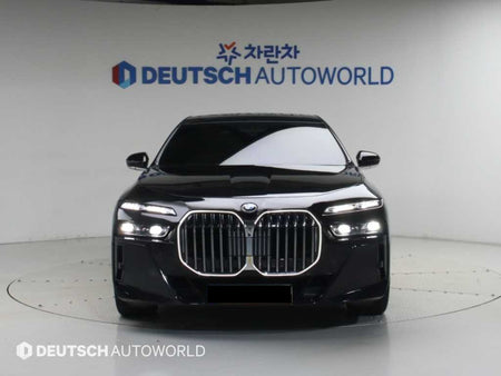 BMW 7-Series — photo 03