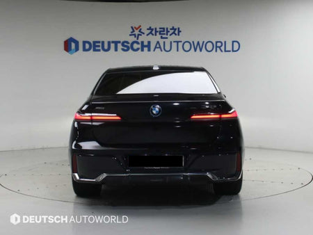 BMW 7-Series — photo 04