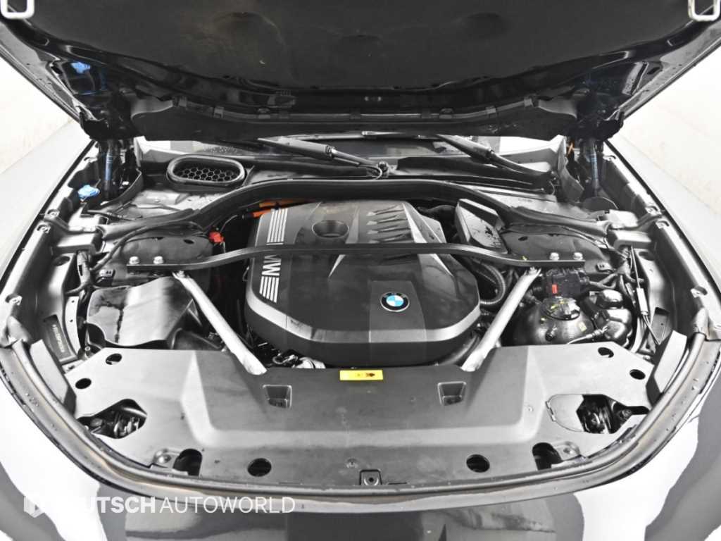 BMW 7-Series — photo 06