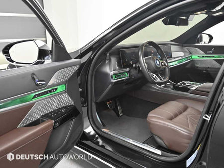 BMW 7-Series — photo 11