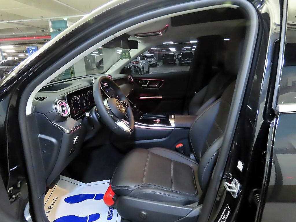 Mercedes-Benz GLC-Class — photo 06