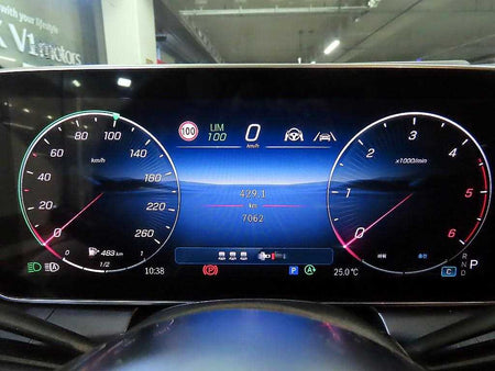 Mercedes-Benz GLC-Class — photo 09