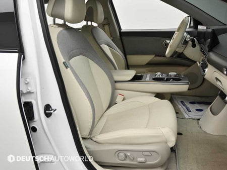Genesis GV60 — photo 10