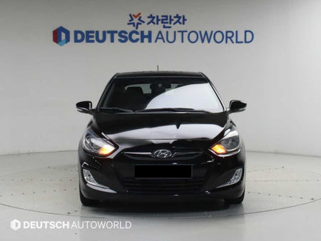 Hyundai Accent — photo 03