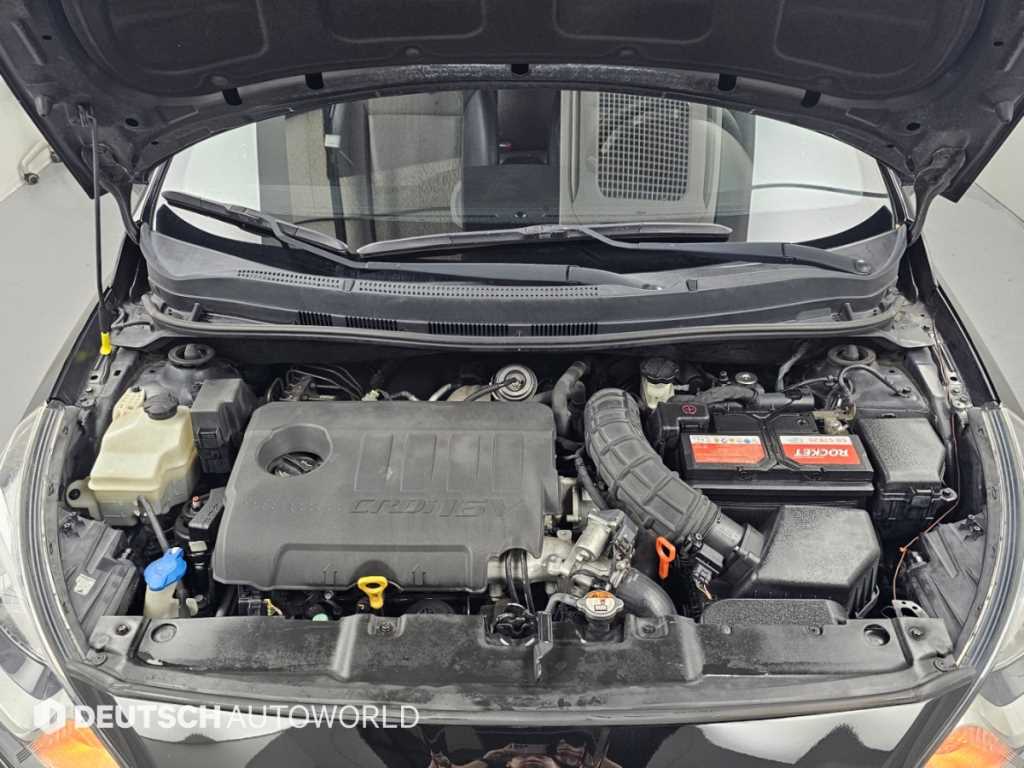 Hyundai Accent — photo 06