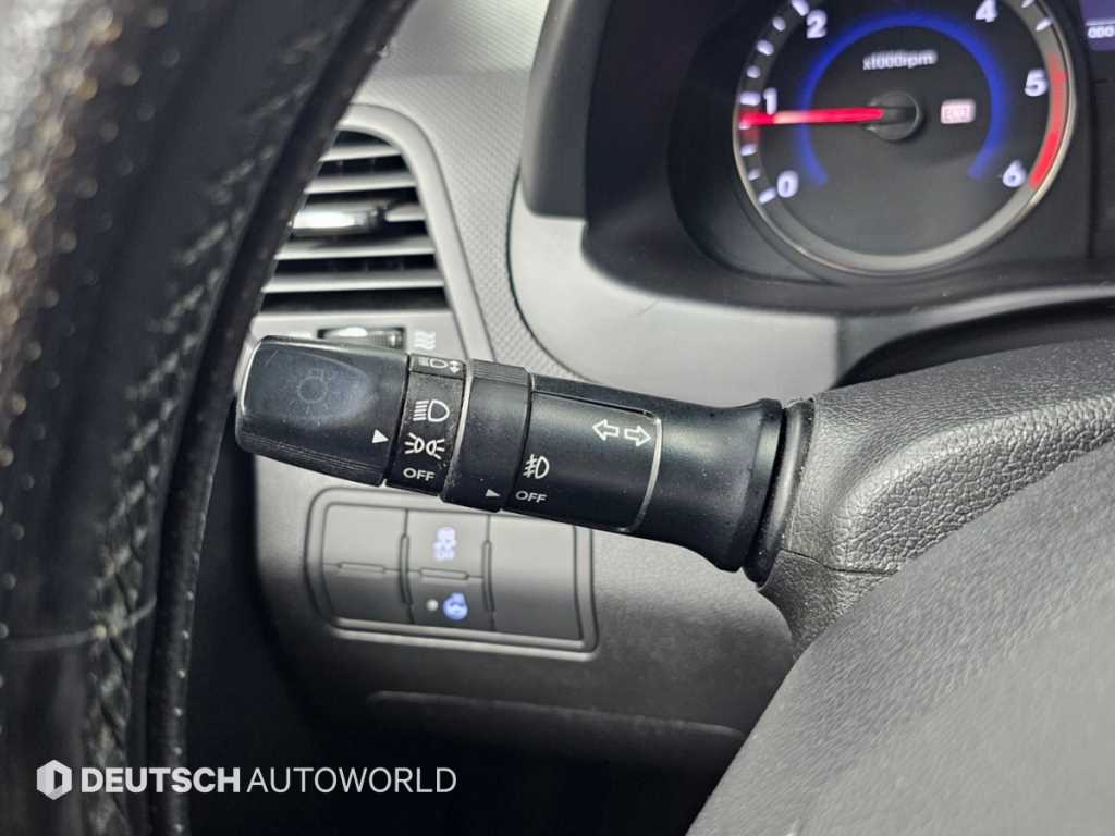 Hyundai Accent — photo 15