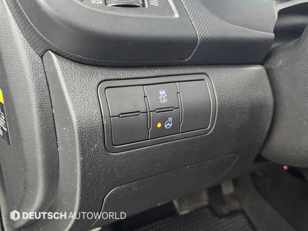 Hyundai Accent — photo 16