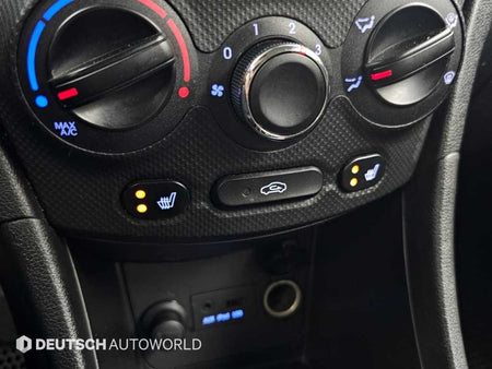 Hyundai Accent — photo 17