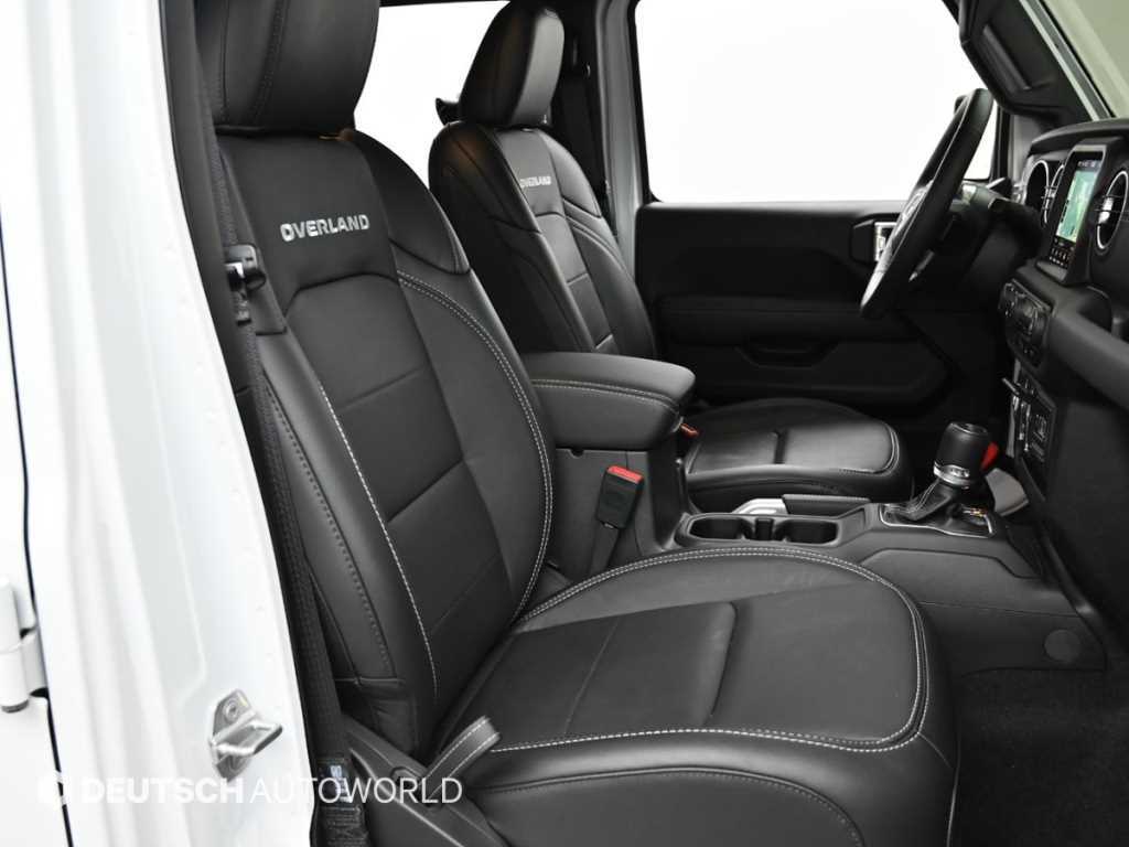 Jeep Wrangler — photo 10