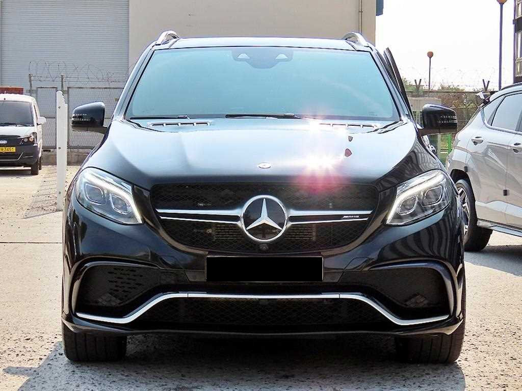 Mercedes-Benz GLE-Class — photo 01