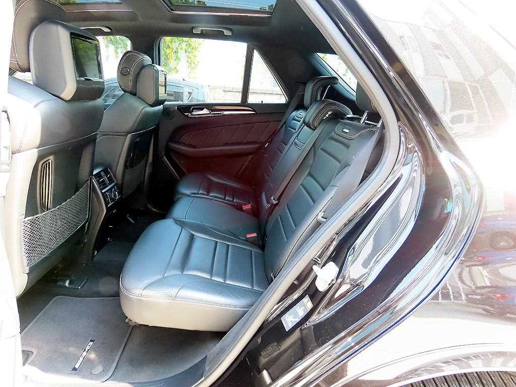 Mercedes-Benz GLE-Class — photo 06